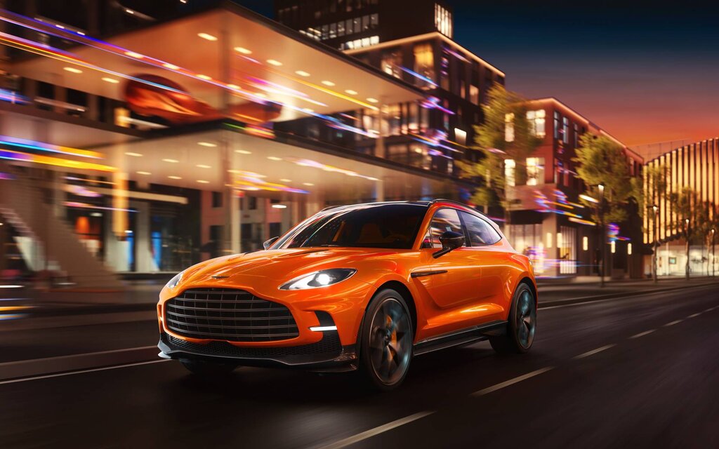 2025 Aston Martin DBX