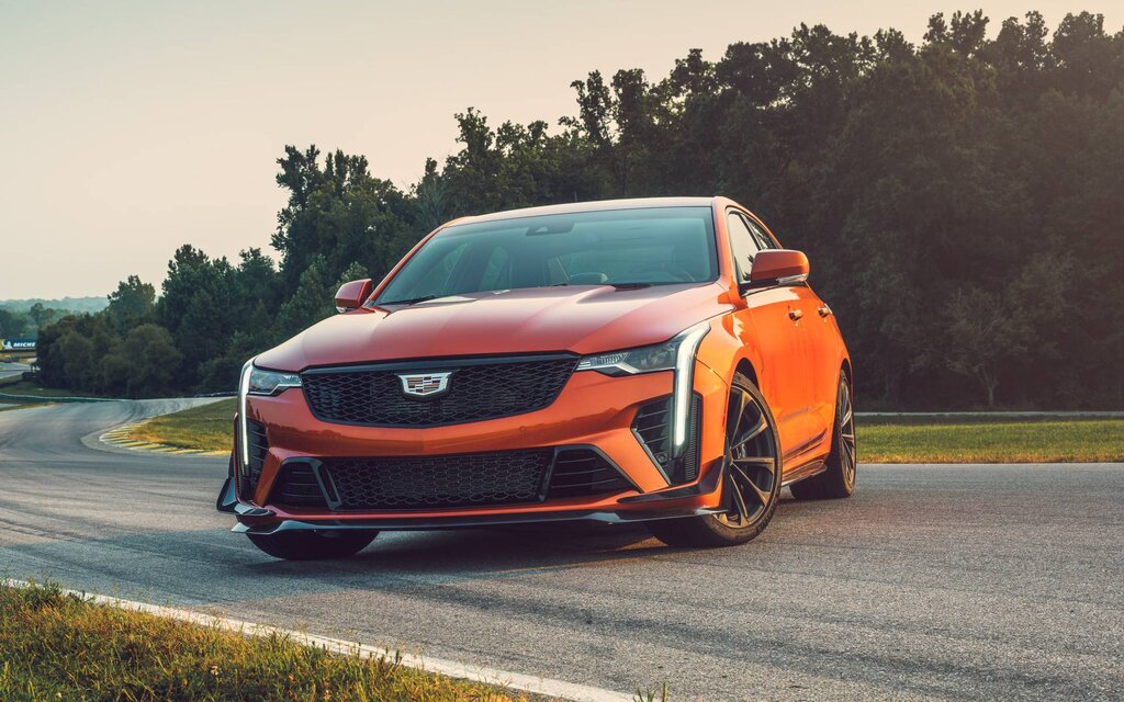 2025 Cadillac CT4