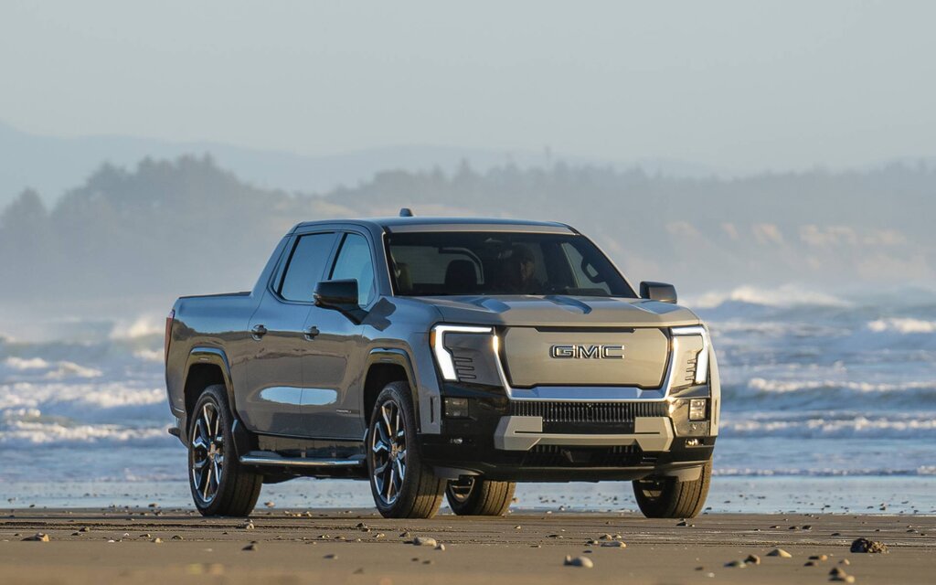 2025 GMC Sierra EV