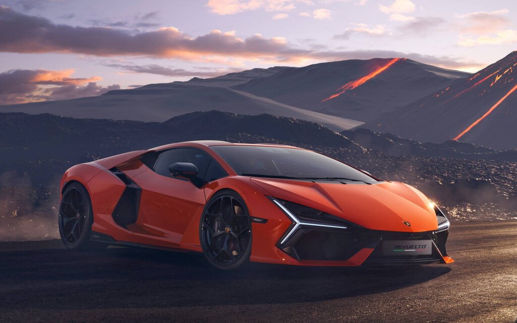2025 Lamborghini Revuelto