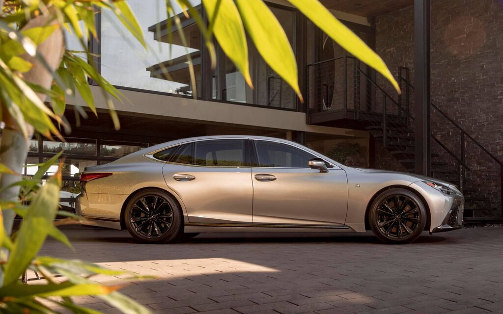 2025 Lexus LS