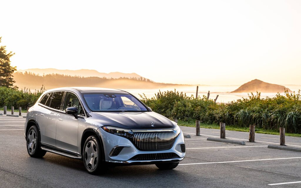 2025 Mercedes-Benz EQS SUV