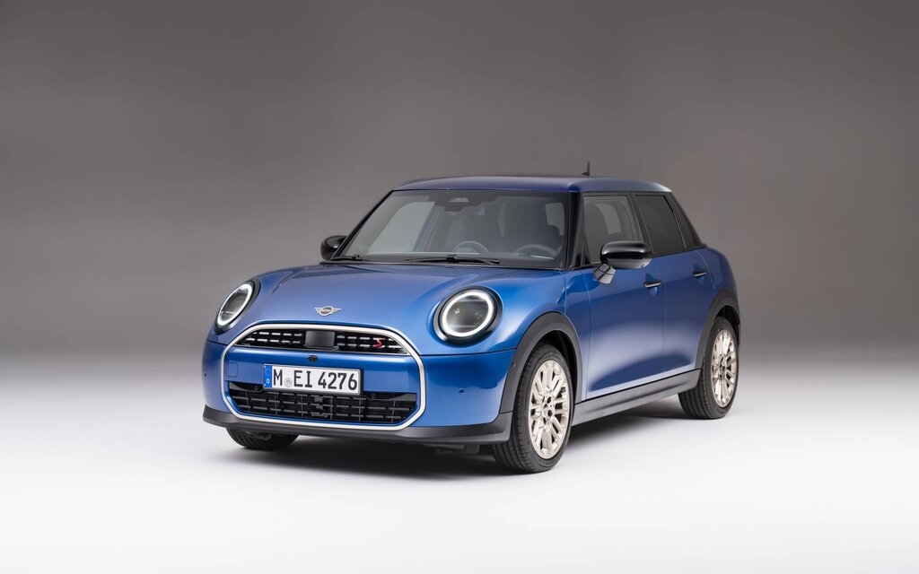 2025 MINI 5 Door