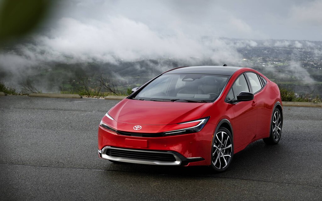 2025 Toyota Prius Plug-in Hybrid