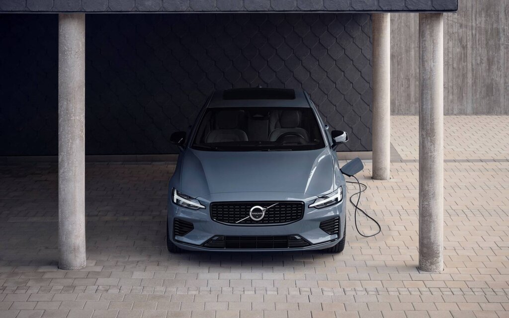 2025 Volvo S60
