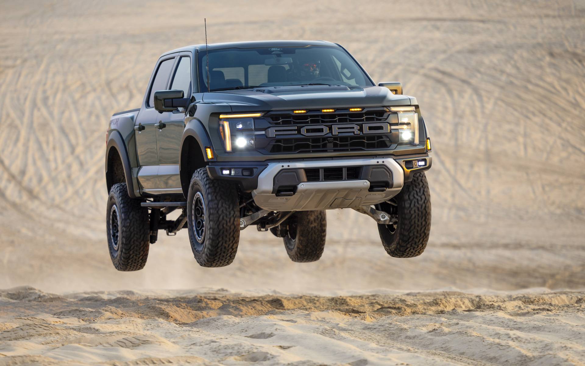 <p>Ford F-150 Raptor R</p>