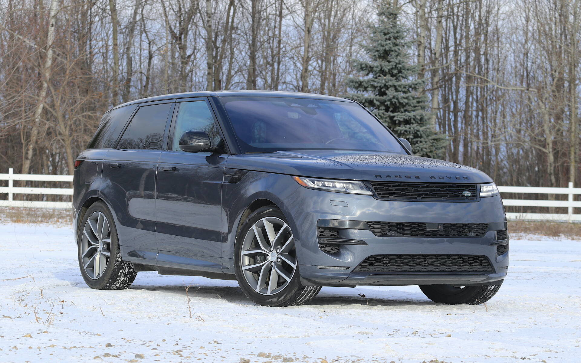 <p>Land Rover Range Rover Sport</p>