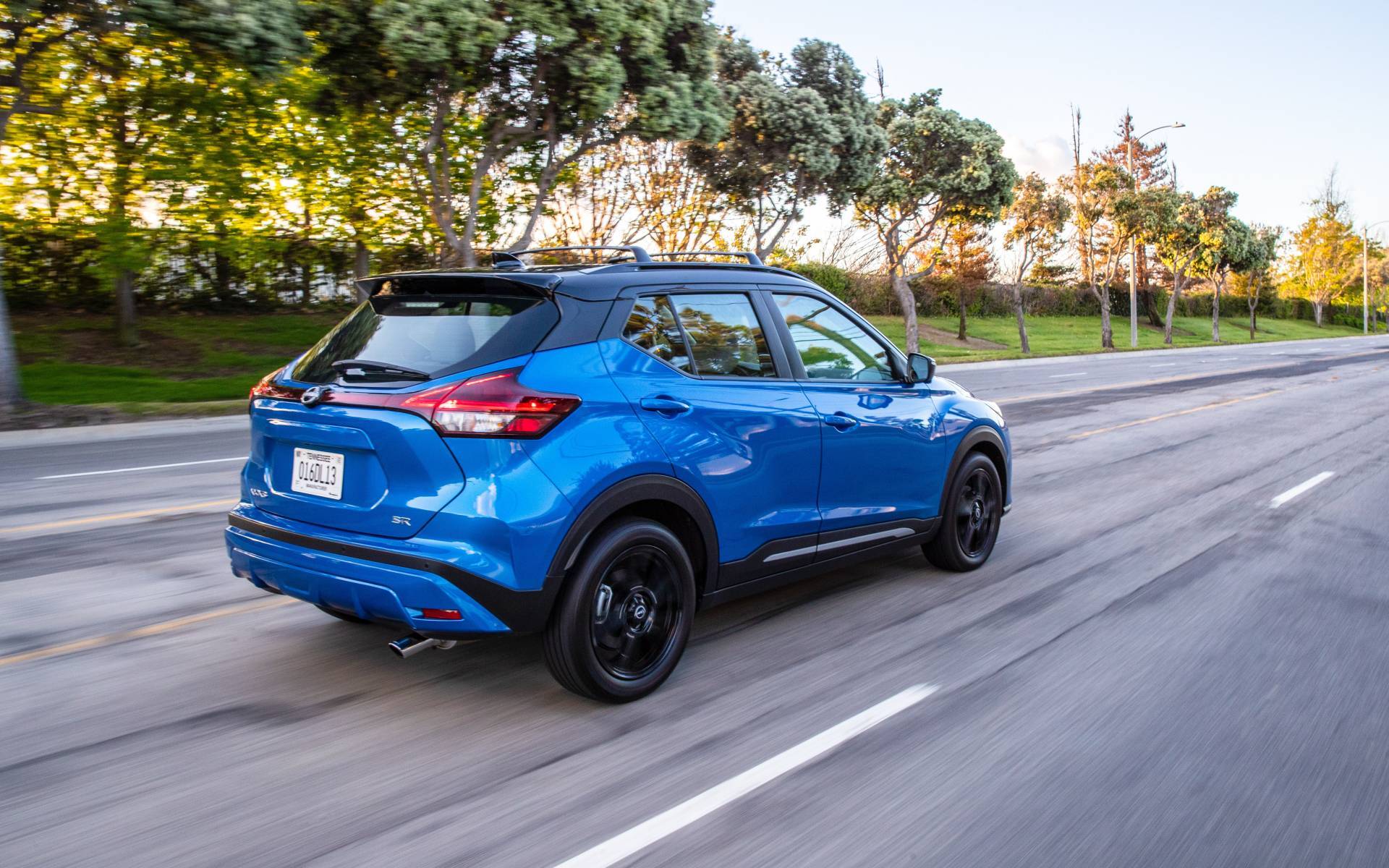 <p>Nissan Kicks Play</p>