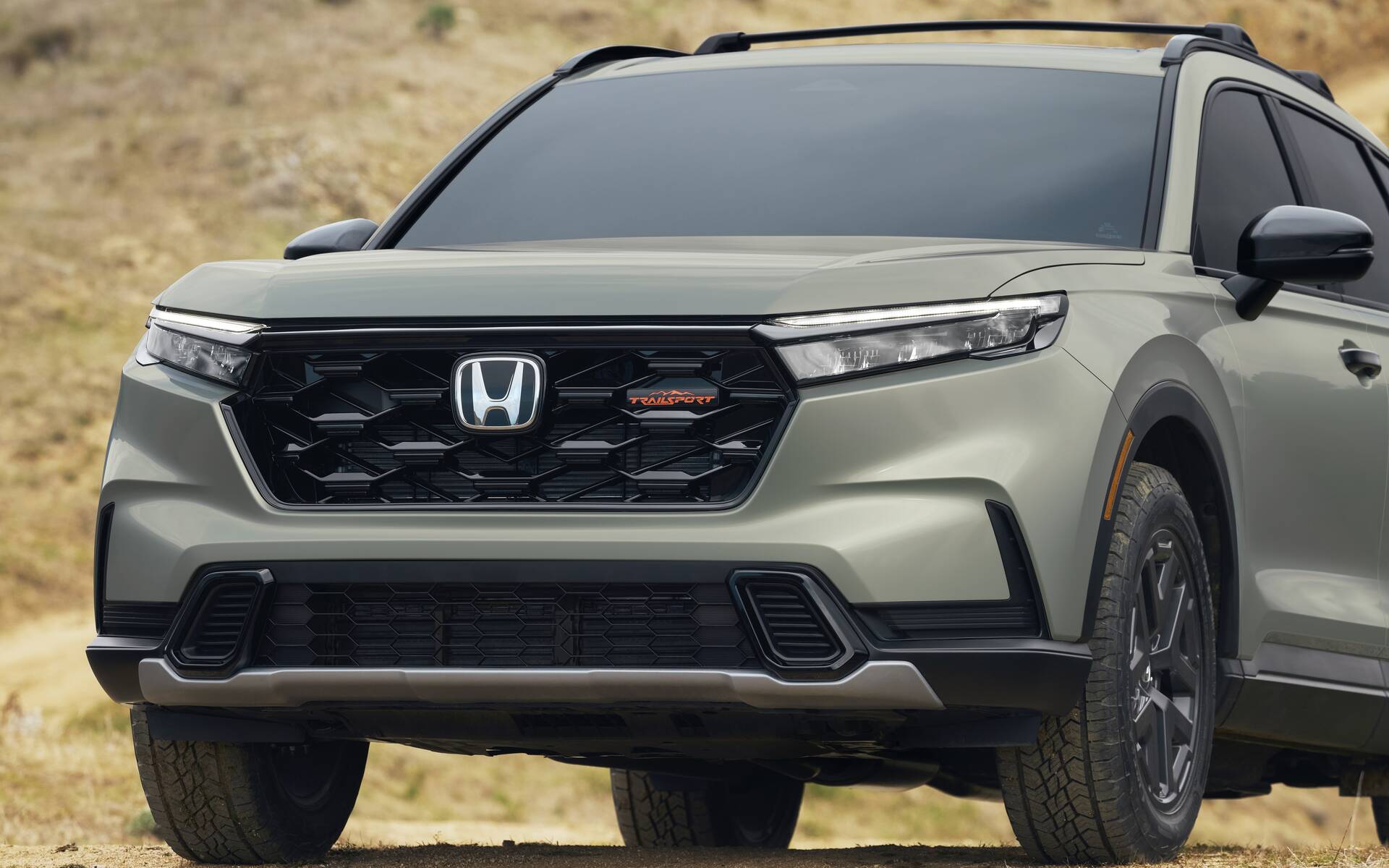 <p>Honda CR-V TrailSport</p>