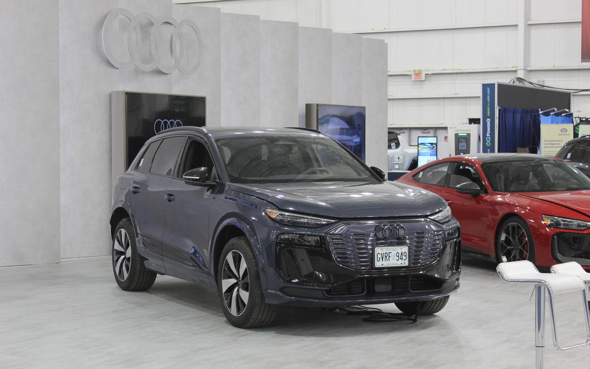 <p>2025 Audi Q6 e-tron</p>