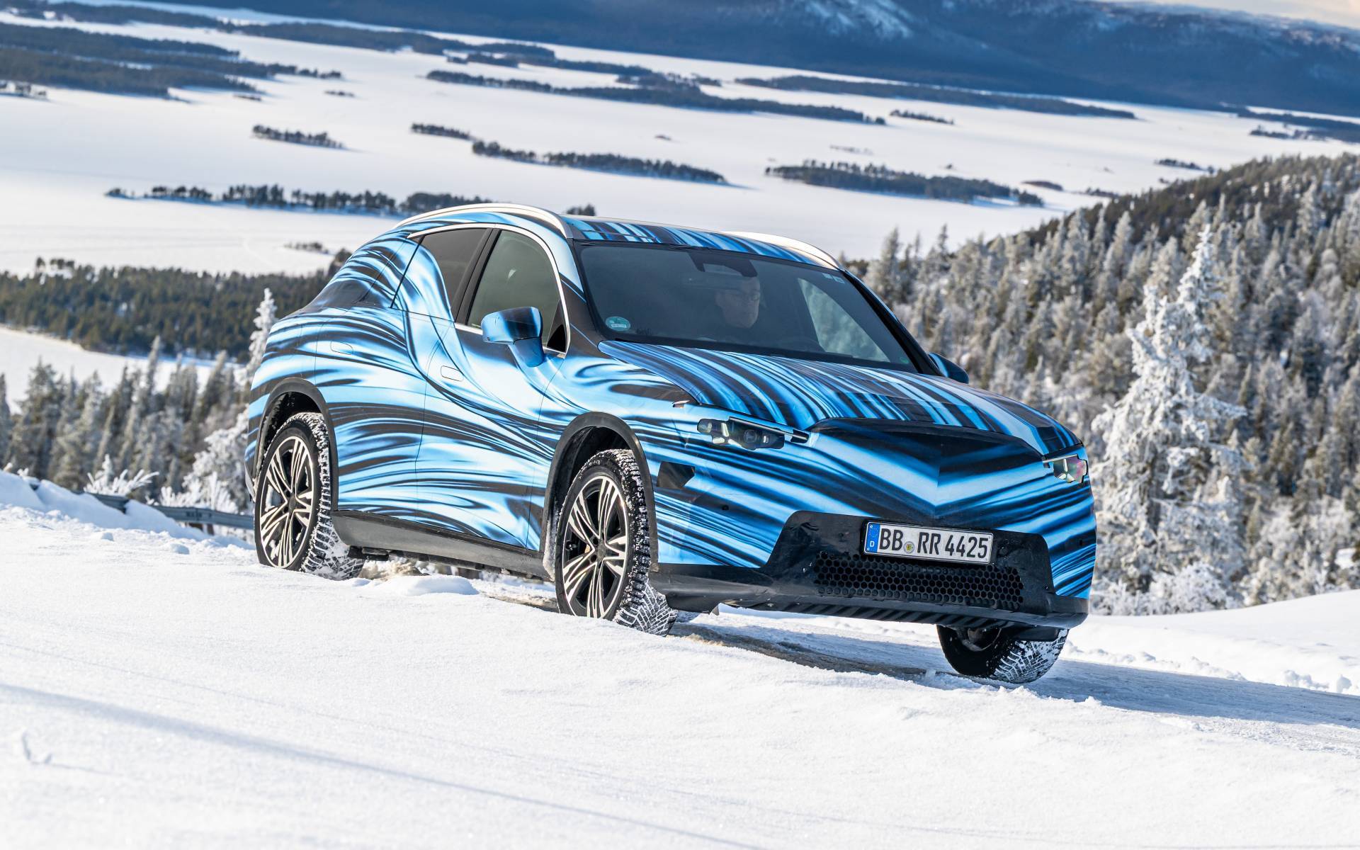 <p>Mercedes-Benz GLC avec technologie EQ</p>
